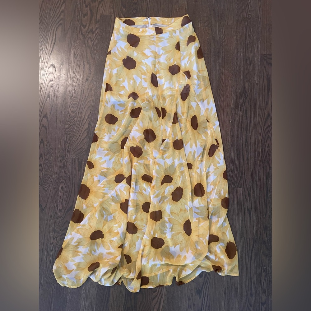 Show me your mumu summer skirt. Never worn!!!!!! No tags. Perfect condition